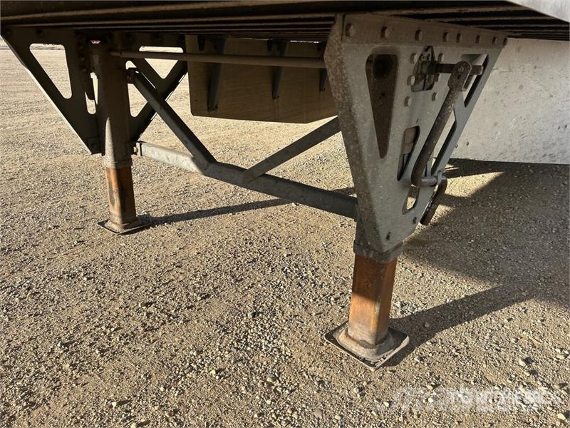 Wabash 53 ft x 102 in T/A Van Trailer Причепи-фургони