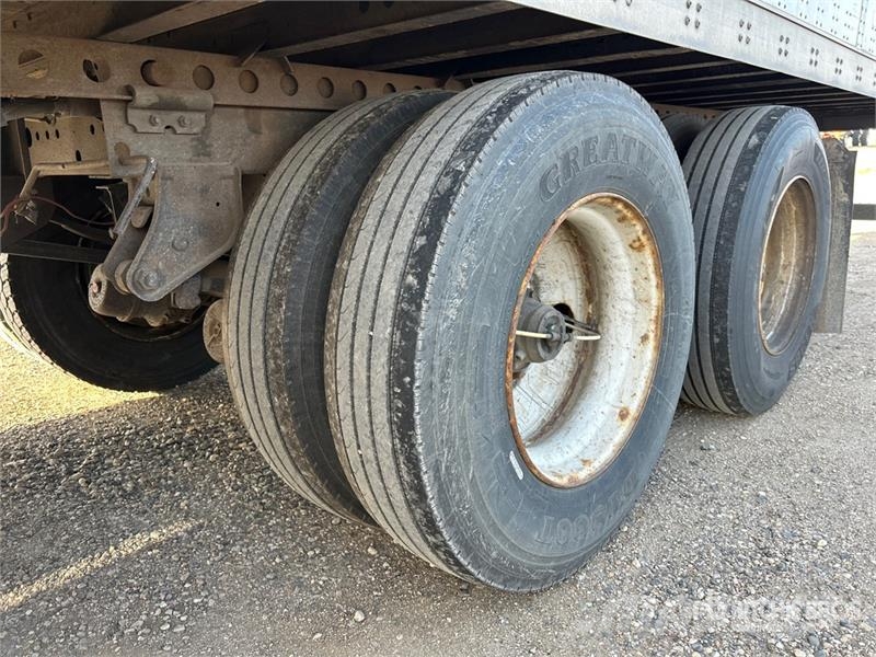 Wabash 53 ft x 102 in T/A Van Trailer Причепи-фургони