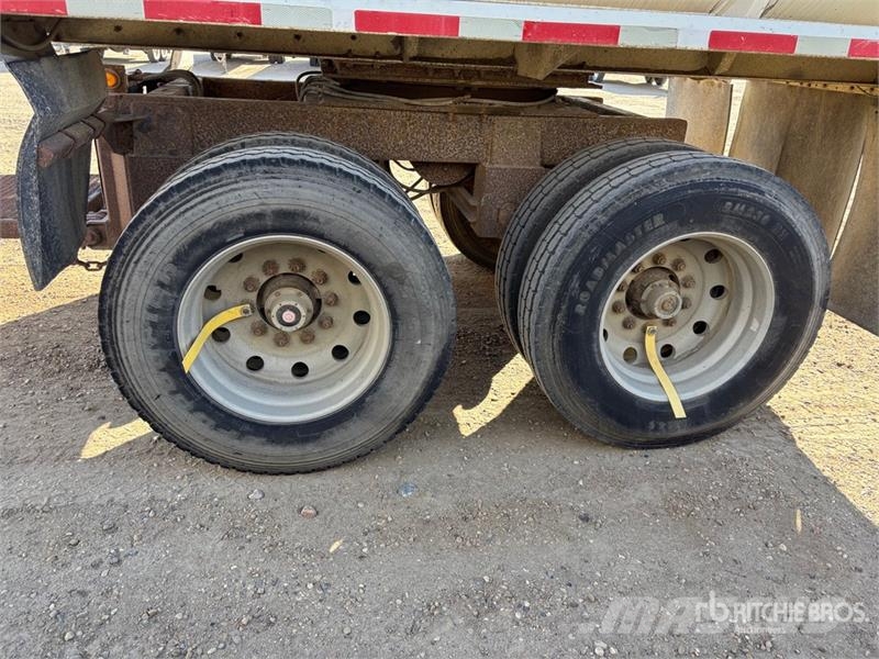 Wabash 8105 gal Quad/A Tanker Trailer 罐式拖车