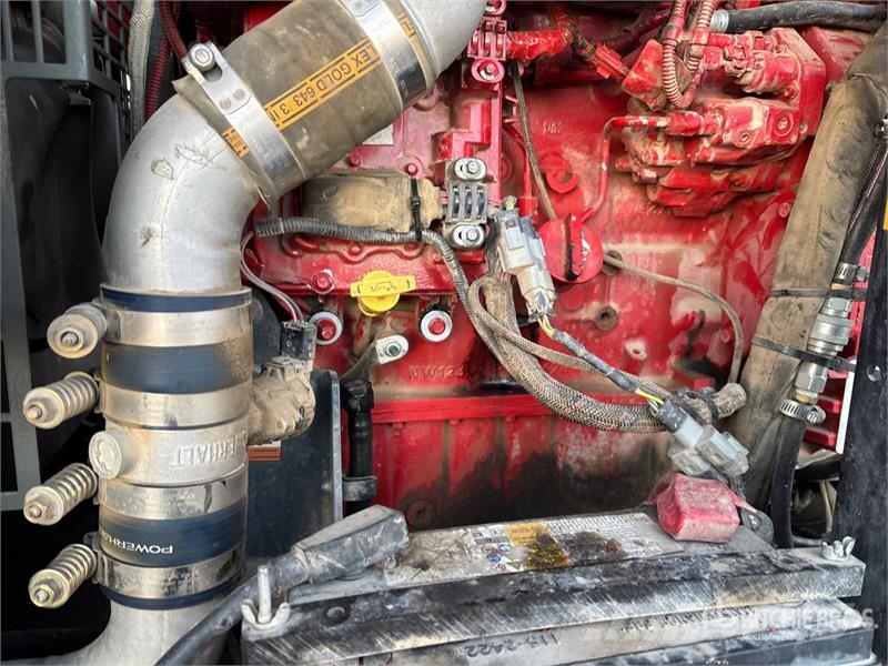 Wacker Neuson G130 104 kW Mobile Generator Set Dízel áramfejlesztők