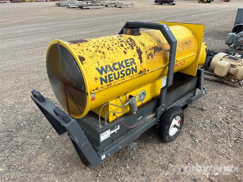 Wacker Neuson HI300 245475 BTU Space Heater Šildymo ir šaldymo įranga