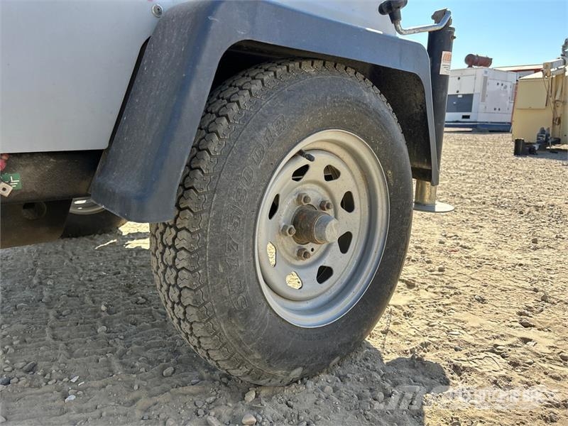 Wacker Neuson LTV4L 4 kW Light Tower Освітлювальні вежі