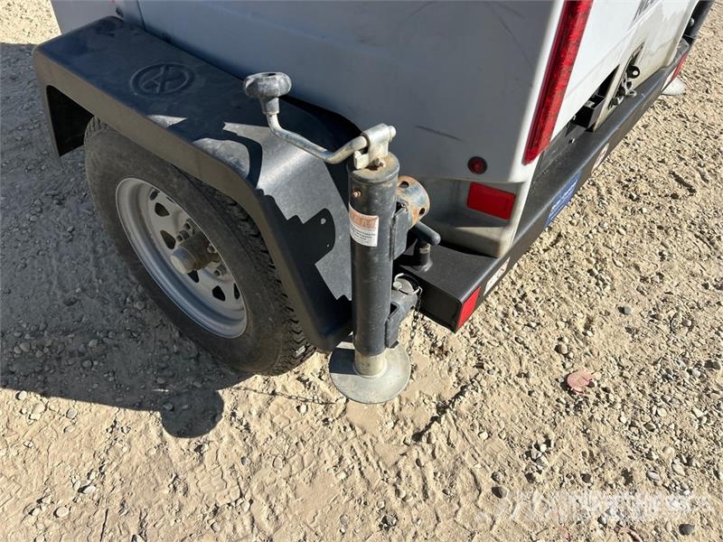Wacker Neuson LTV4L 4 kW Light Tower Освітлювальні вежі