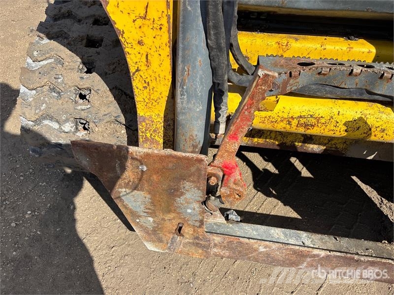 Wacker Neuson ST31 Skid steer mini nakladalci