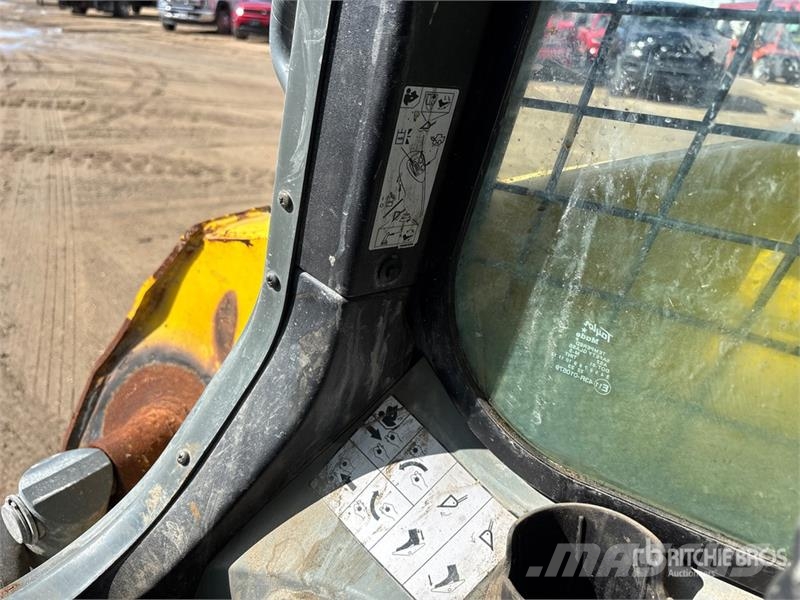Wacker Neuson ST31 Skid steer mini nakladalci
