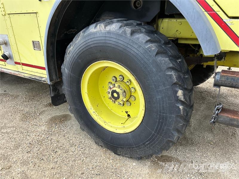 Waltek C-4500 4x4 Fire Truck (Inoperable) 消防车