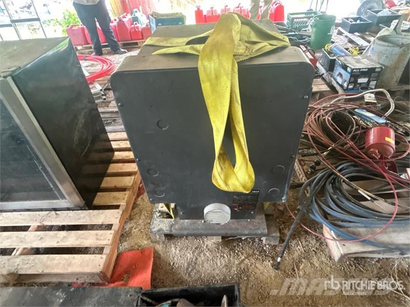 Warnocl Hersey Wood Burning Heater Строителство - Други
