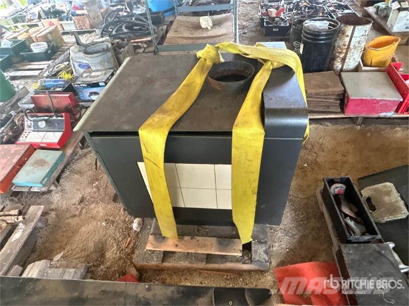 Warnocl Hersey Wood Burning Heater Строителство - Други