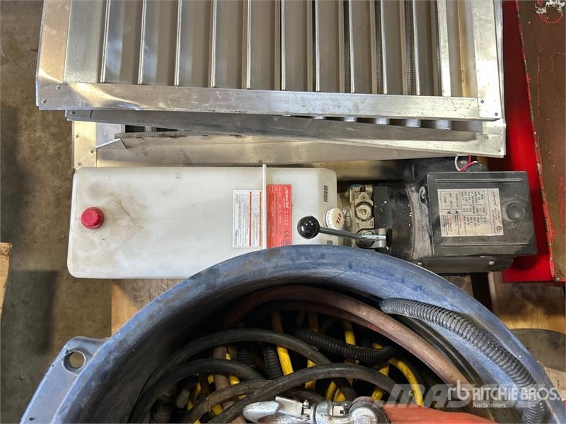 Warnworks Pullzall, Hydro-Tek 1-Phase Induction Mo 其他組件