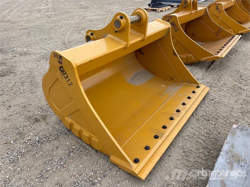 Warrior WBMCC12-1550 61 in Q/C Cleanup Excavator Bucket - Cucharones