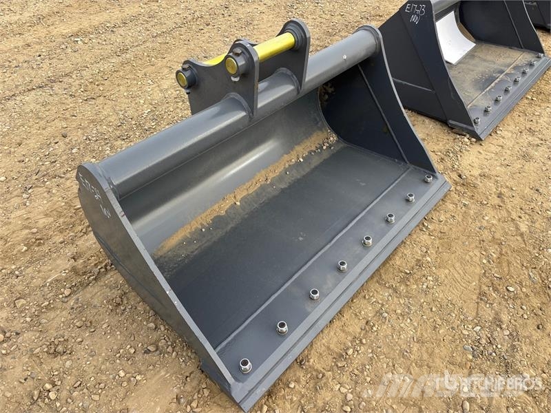 Warrior WBMCC5-1220 48 in Cleanup Excavator Bucket - Fits  Cucharones
