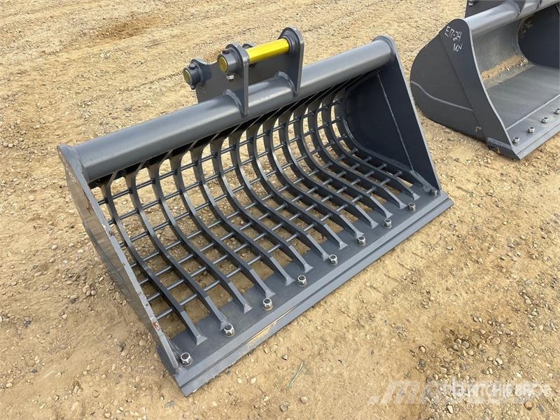 Warrior WBMCS5-1320 52 in Skeleton Cleanup Excavator Bucke Cucharones