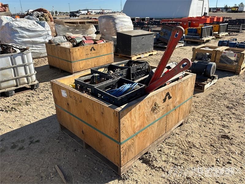 Water Pump, Couplers, Extension Cords, Pipe Wrench Drugi deli