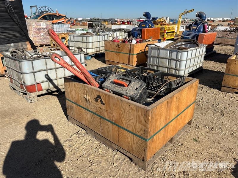 Water Pump, Couplers, Extension Cords, Pipe Wrench Drugi deli