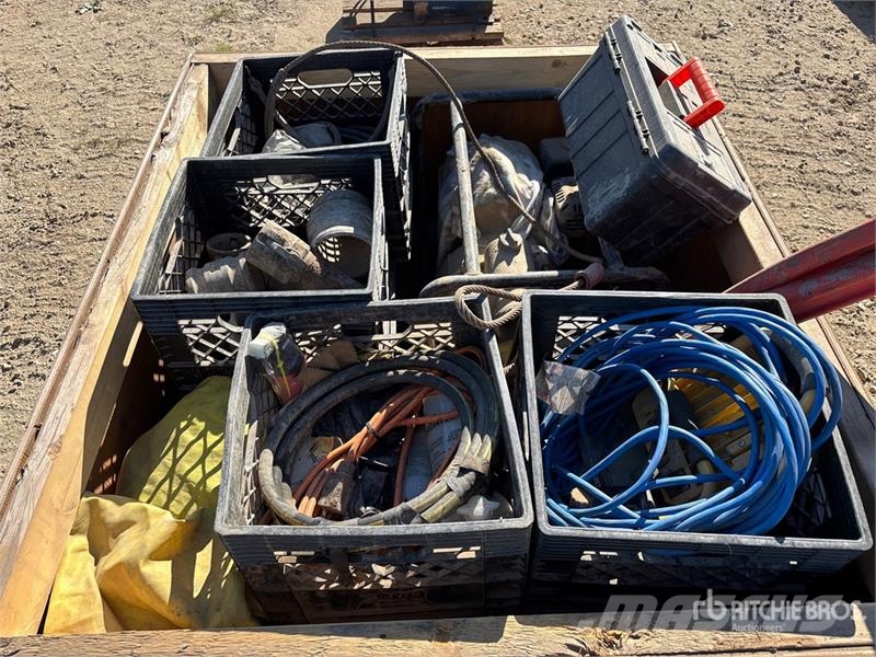Water Pump, Couplers, Extension Cords, Pipe Wrench Drugi deli