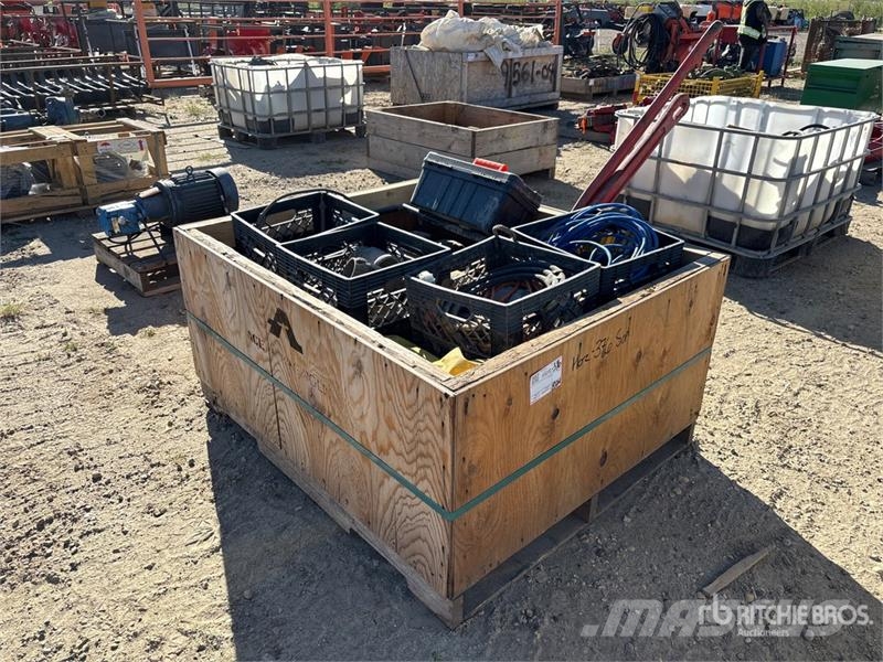 Water Pump, Couplers, Extension Cords, Pipe Wrench Drugi deli