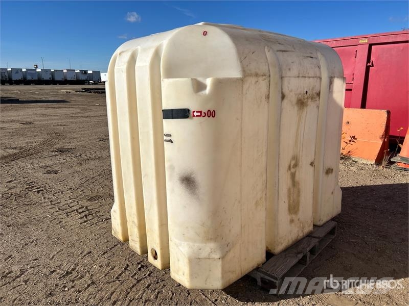 Water Tank Fuel and additive tanks
