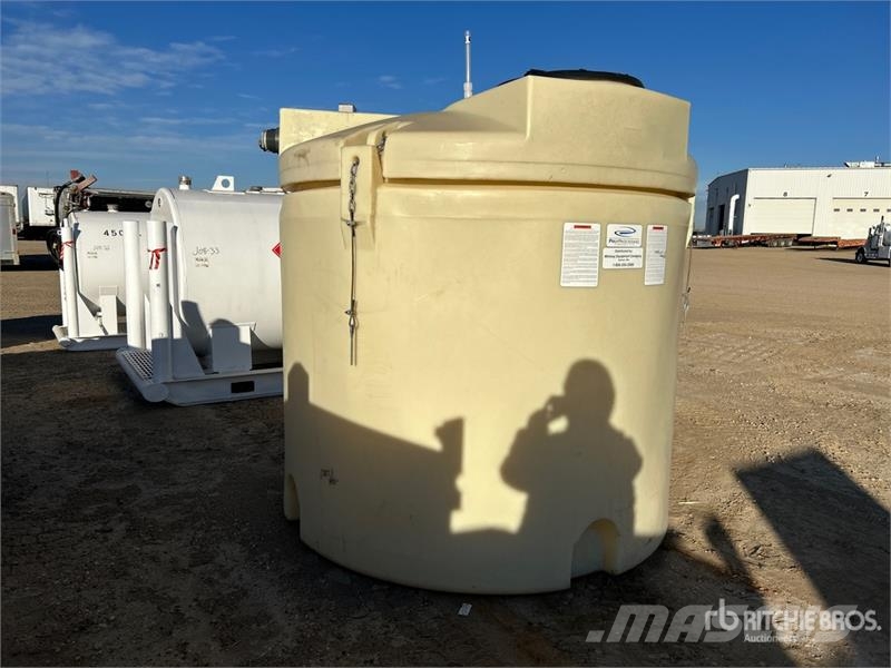 Water Tank Паливні та присадочні баки