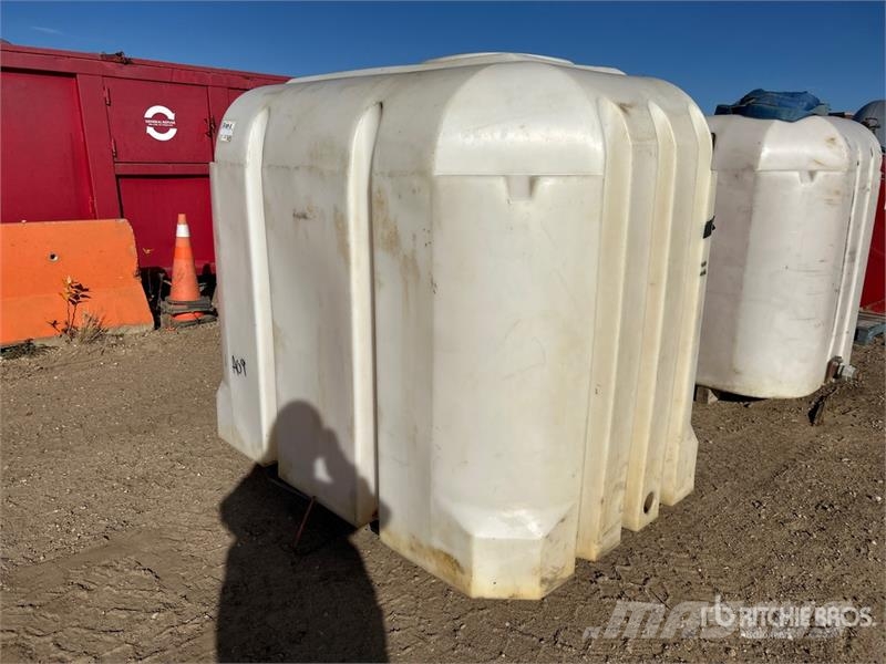 Water Tank Fuel and additive tanks