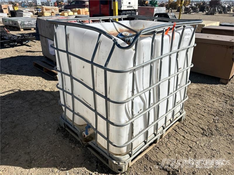  Water Tank Паливні та присадочні баки