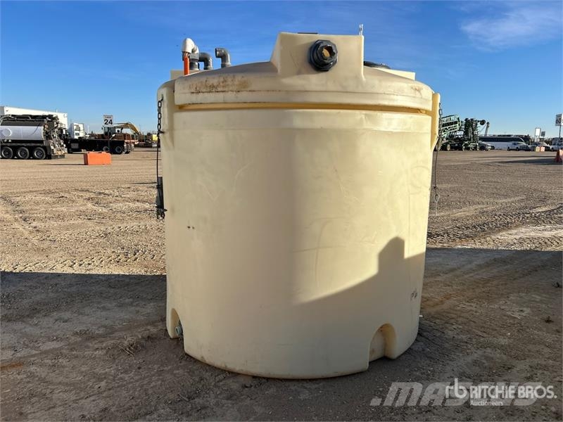 Water Tank Паливні та присадочні баки