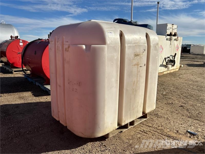  Water Tank صهاريج الوقود والصهاريج الإضافية