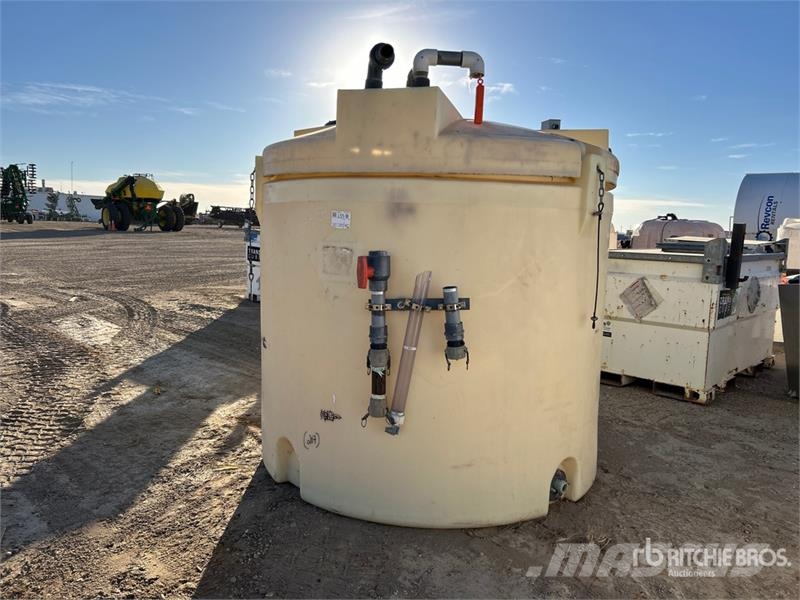 Water Tank Паливні та присадочні баки