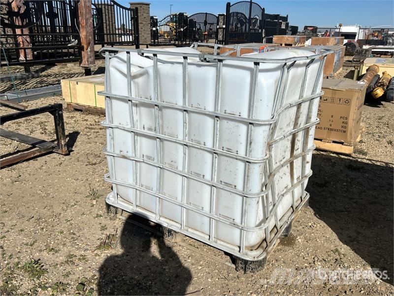  Water Tank Паливні та присадочні баки