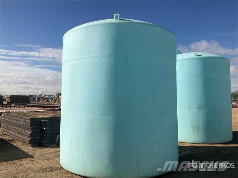  Water Tank Brændstof- og tilsætningstank.