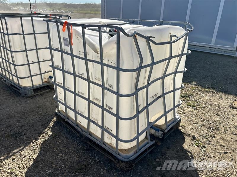  Water Tank Паливні та присадочні баки