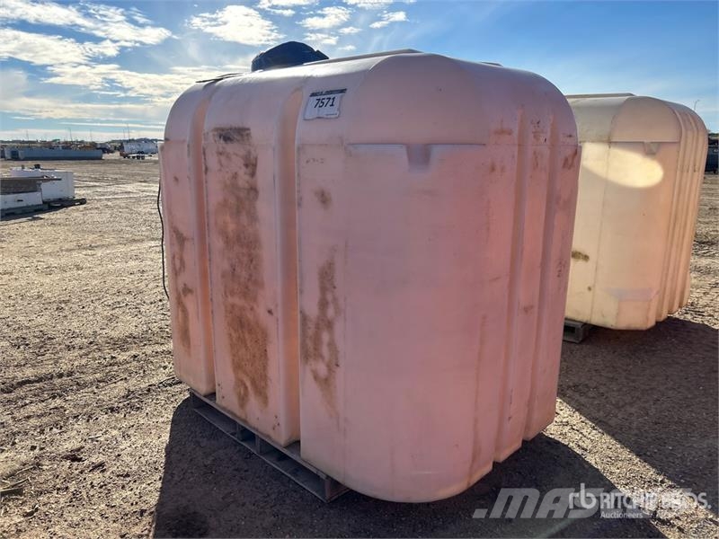  Water Tank صهاريج الوقود والصهاريج الإضافية