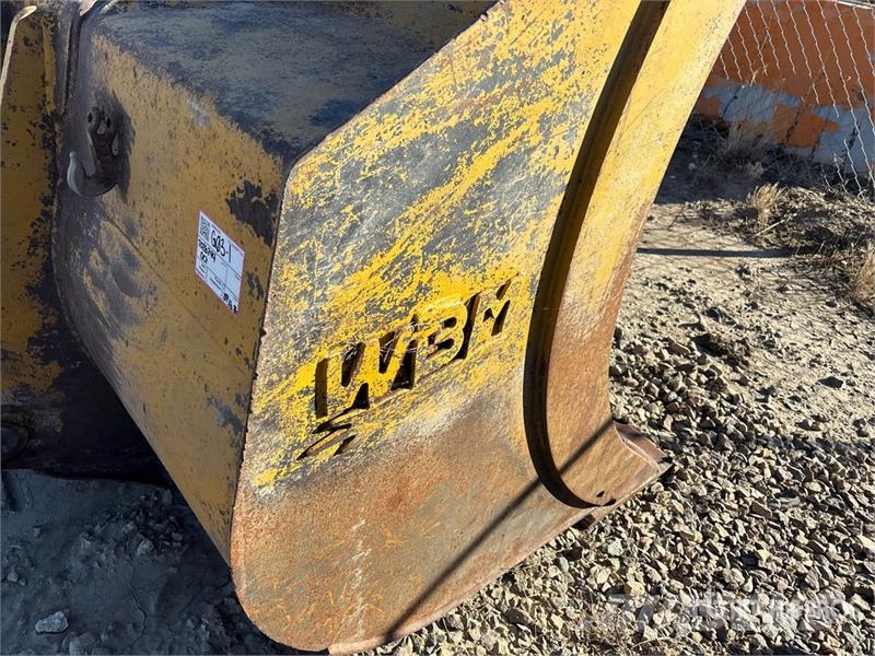 WBM 100 in 2.75 cyd Wheel Loader Bucket - Fits John De Skovle