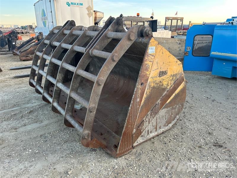 WBM 118 in Grapple Bucket دلاء