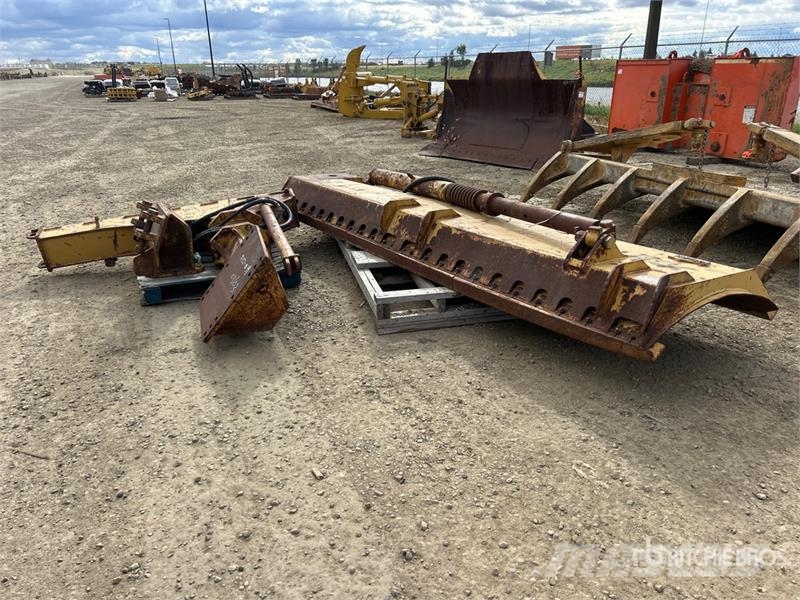 WBM 144 in Motor Grader Snow Wing - Fits Cat 160M Snežne deske in plugi