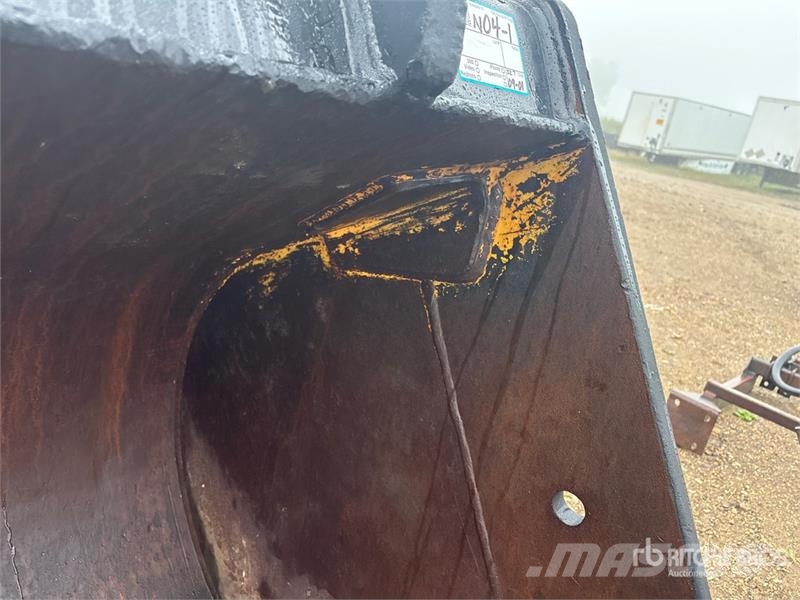 WBM 250 42 in Digging Excavator Bucket دلاء