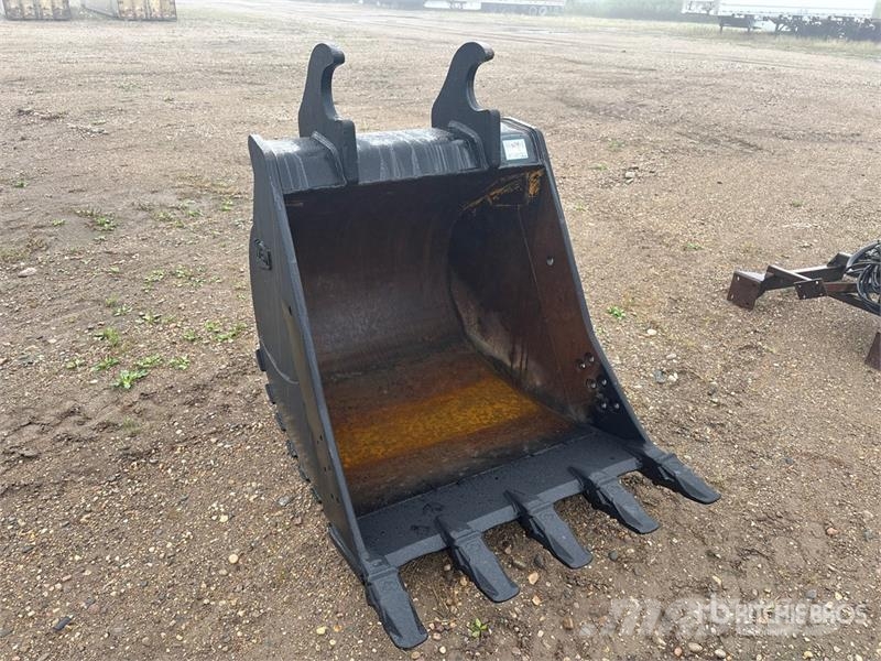 WBM 250 42 in Digging Excavator Bucket دلاء