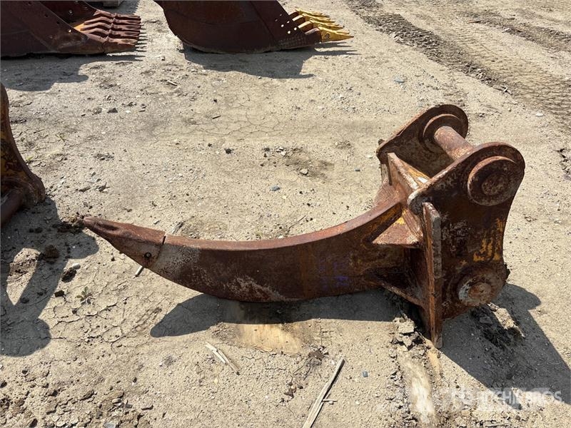 WBM 41 in Excavator Ripper - Fits 200 Series Escarificadoras