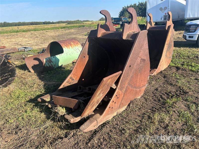 WBM 42 in Digging Excavator Bucket Buckets