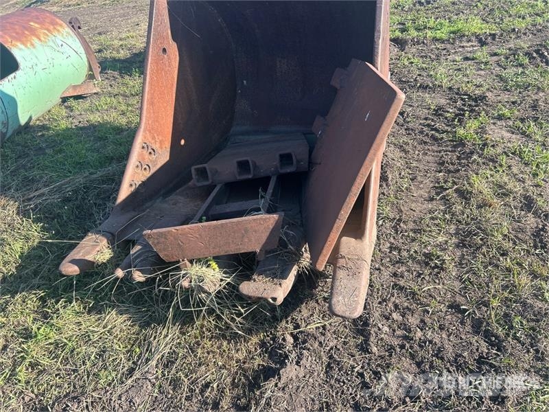 WBM 42 in Digging Excavator Bucket Buckets