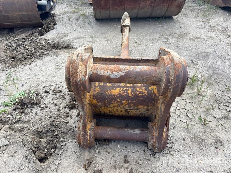 WBM 43 in Pin-On Excavator Ripper - Fits Cat 200 Serie Escarificadoras