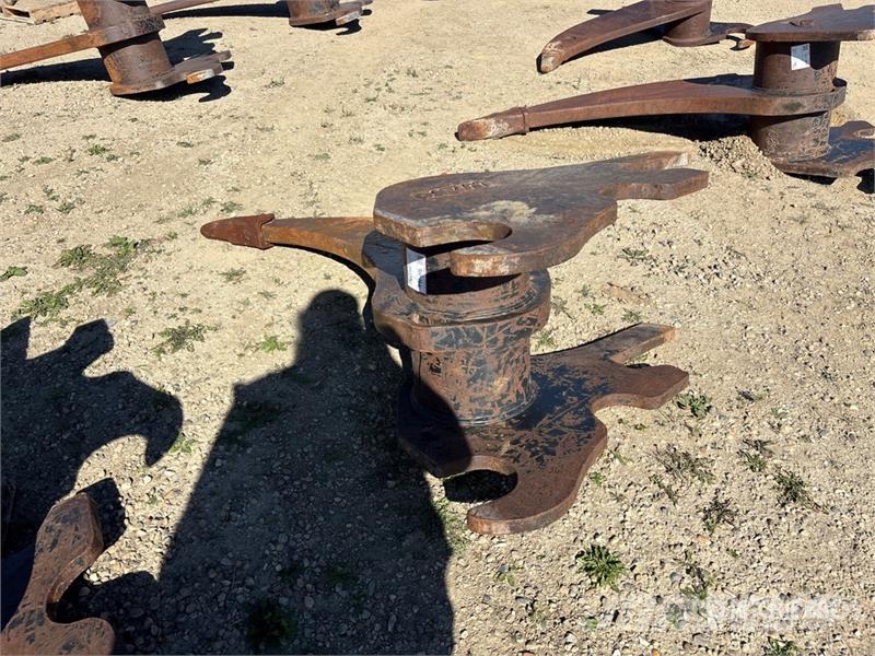 WBM 50 in Q/C Excavator Ripper - Fits 250 & 270 Series Rahljalniki