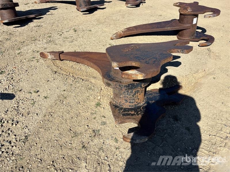 WBM 56 in Q/C Excavator Ripper - Fits 330 Скарификатор