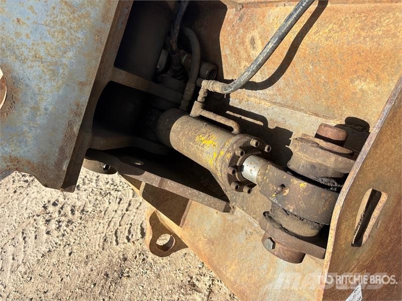 WBM 58 in Hydraulic Tilting Excavator Bucket دلاء