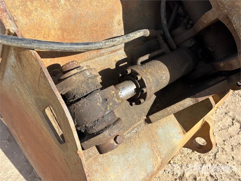 WBM 58 in Hydraulic Tilting Excavator Bucket دلاء