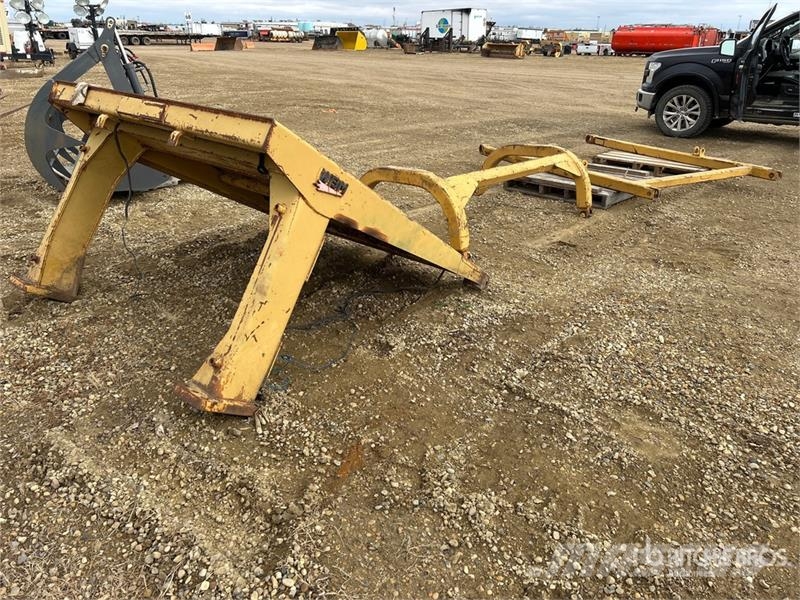 WBM 68 in Sweeps - Fits Cat D8R Sonstiges Traktorzubehör