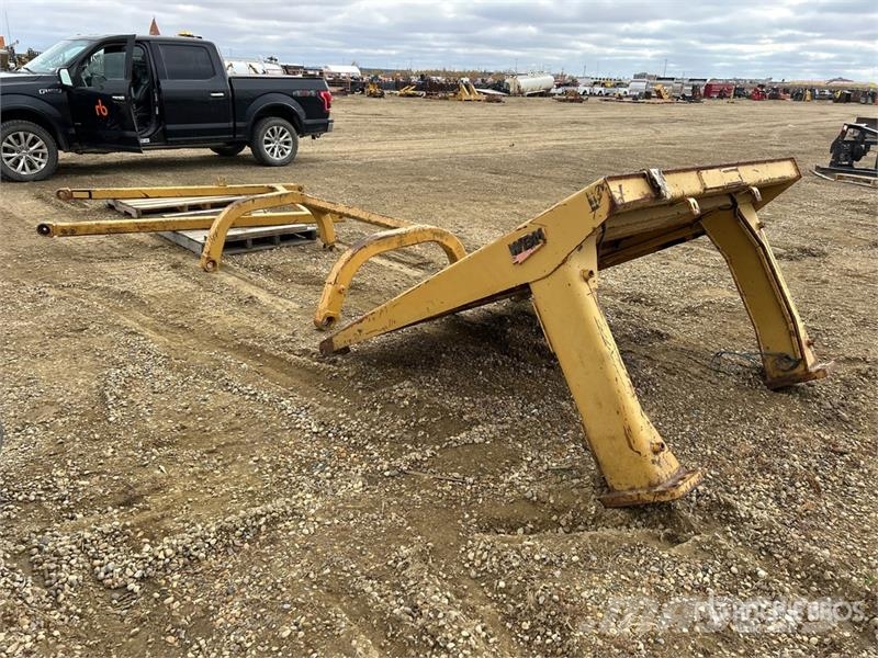 WBM 68 in Sweeps - Fits Cat D8R Sonstiges Traktorzubehör