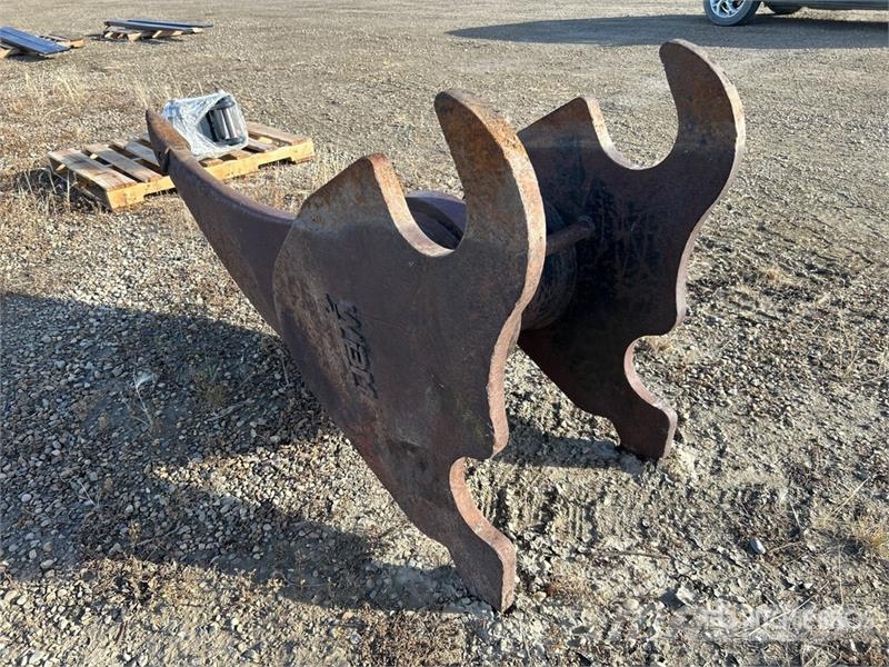 WBM Q/C Excavator Ripper - Fits 350 Series Skarifikatori