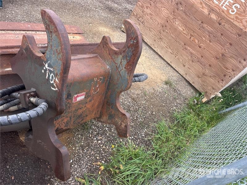Weldco Beales 84 in Q/C Excavator Chuck Blade نصول