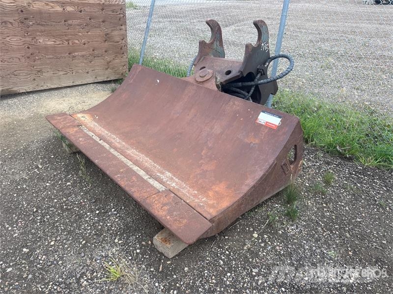 Weldco Beales 84 in Q/C Excavator Chuck Blade نصول