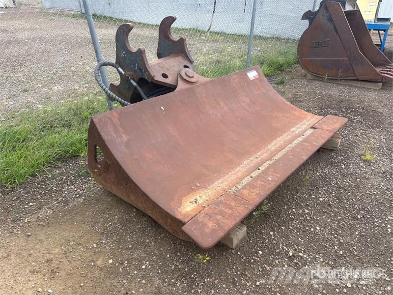 Weldco Beales 84 in Q/C Excavator Chuck Blade نصول